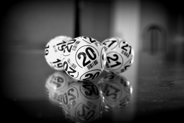 Bingo Balls 19 20 21